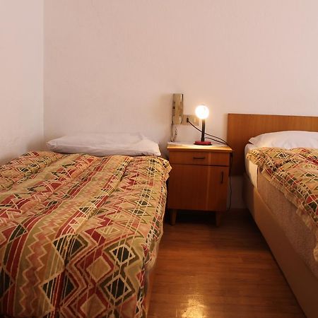 Garni Hirsch Hotel Canazei Exterior foto