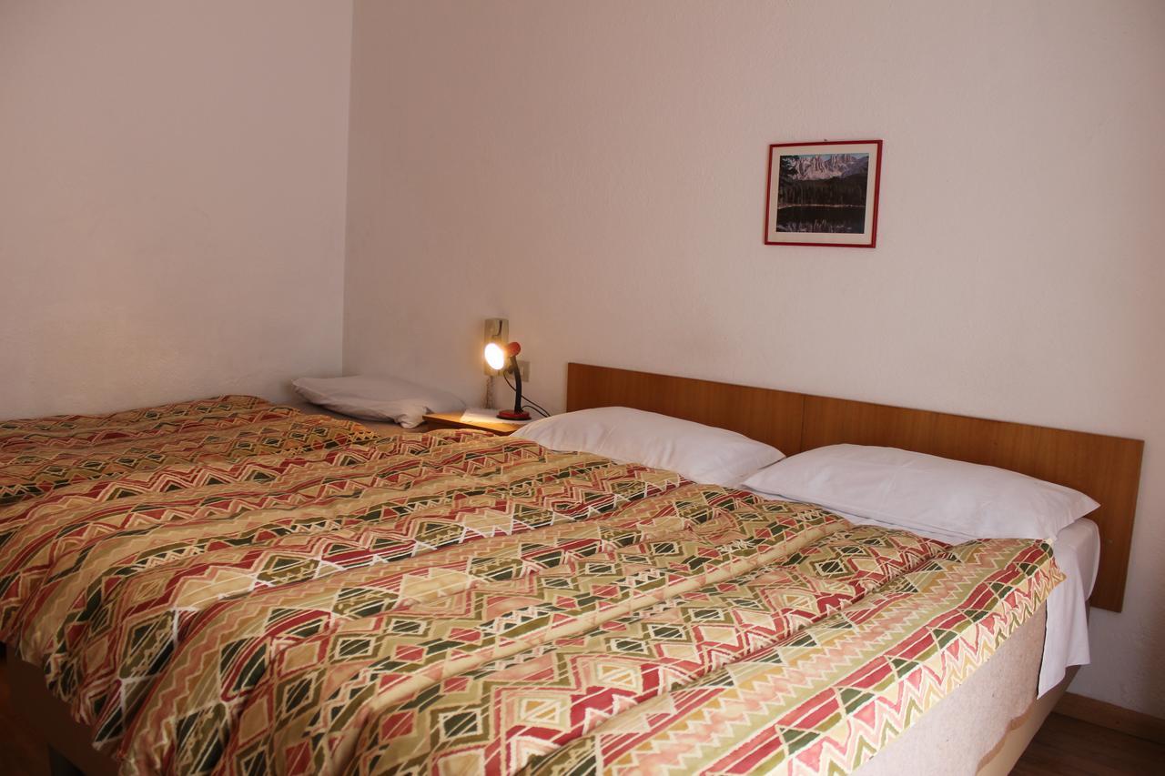 Garni Hirsch Hotel Canazei Exterior foto
